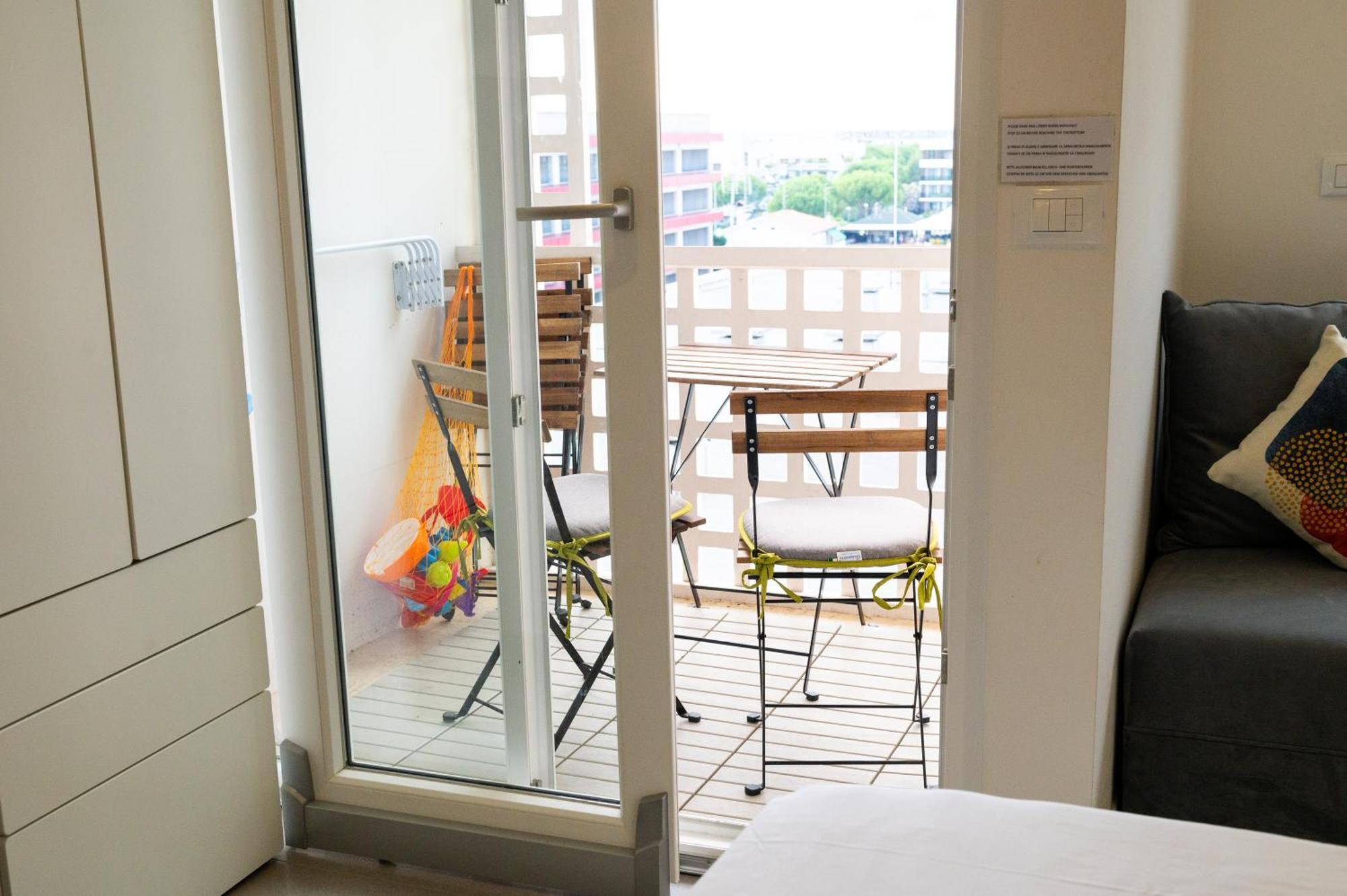 Appartamento Monolocale Con Terrazza E Cucina Lignano Sabbiadoro Esterno foto